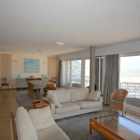 Apartment With Views Of Sailing Club
